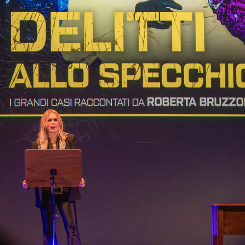 DELITTI ALLO SPECCHIO